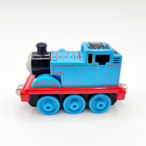 Mattel Gullane Thomas & Friends Blue & Red Thomas the Train with Sounds 2013 - Picture 2 of 10